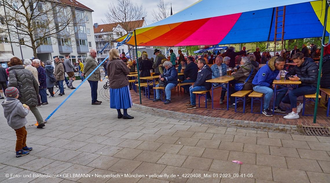 01.05.2023 - Maibaumaufstellung in Berg am Laim